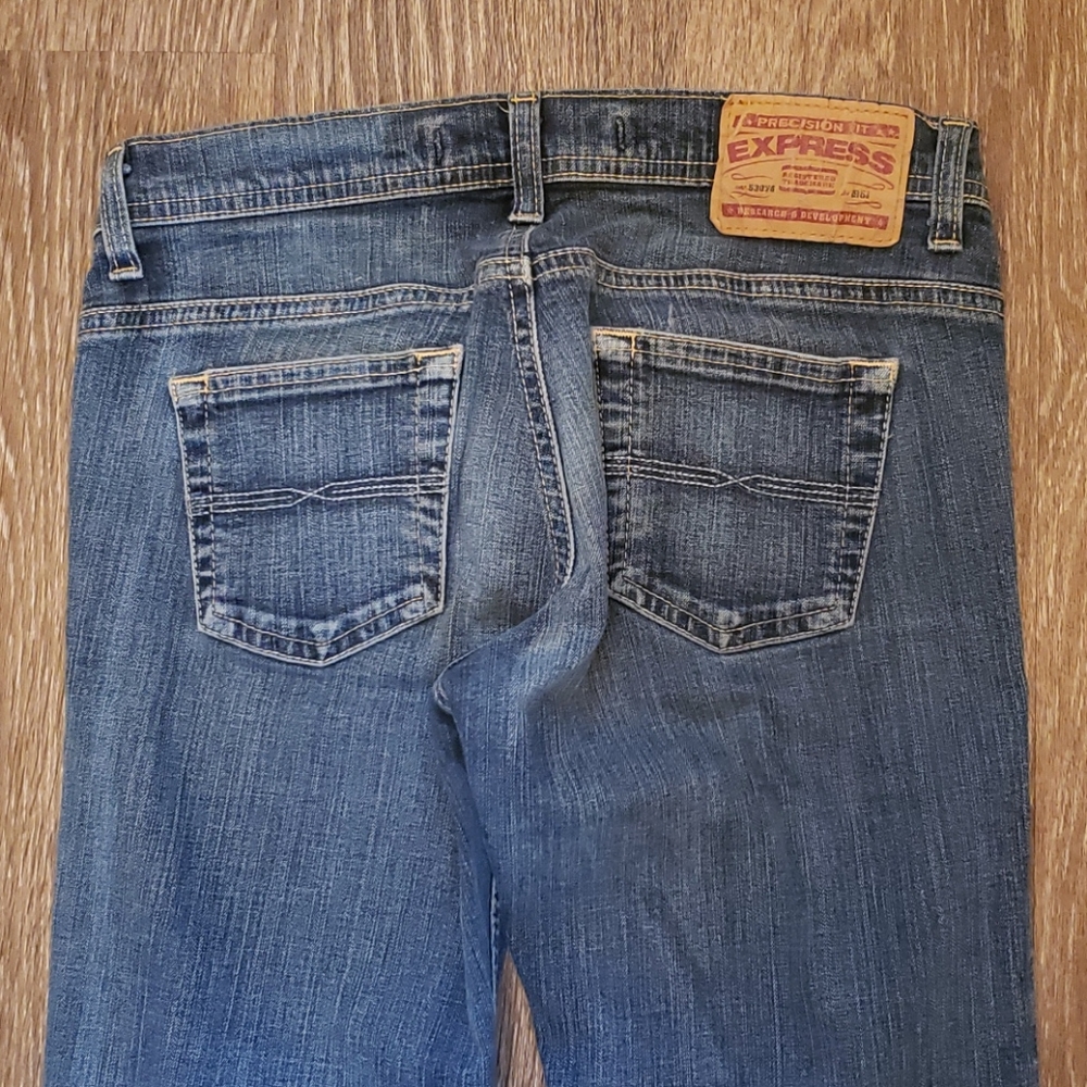 Express Denim - Picture 4 of 5